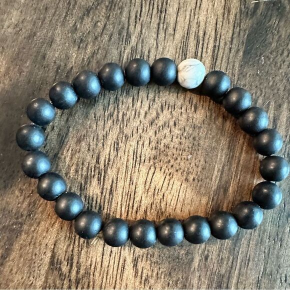 EUC - 3 Beaded Bracelets - Stacking - Brown; Multi; and Black with White Bead - Picture 7 of 7